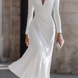 Rochie midi cu decolteu în V și mâneci lungi