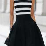 Rochie Midi Chic cu Dungi, Fără Mâneci și cu Buzunare